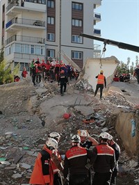 Seferihisar Depremi Arama ve Kurtarma Çalışmaları